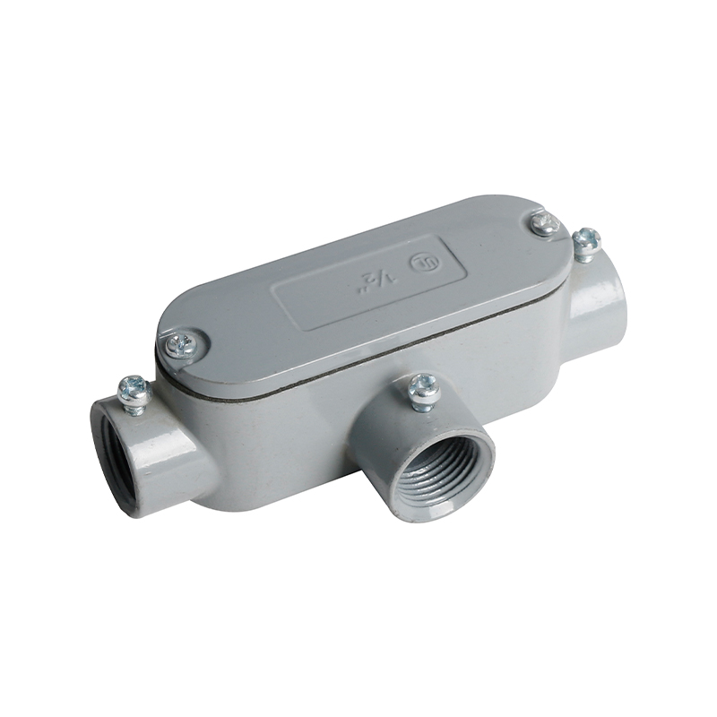 CONDUIT BODIES FOR E.M.T. & RIGID SET SCREW TYPE WITH COVER & GASKET - ALUMINUM T-50AAE-T-200AAE